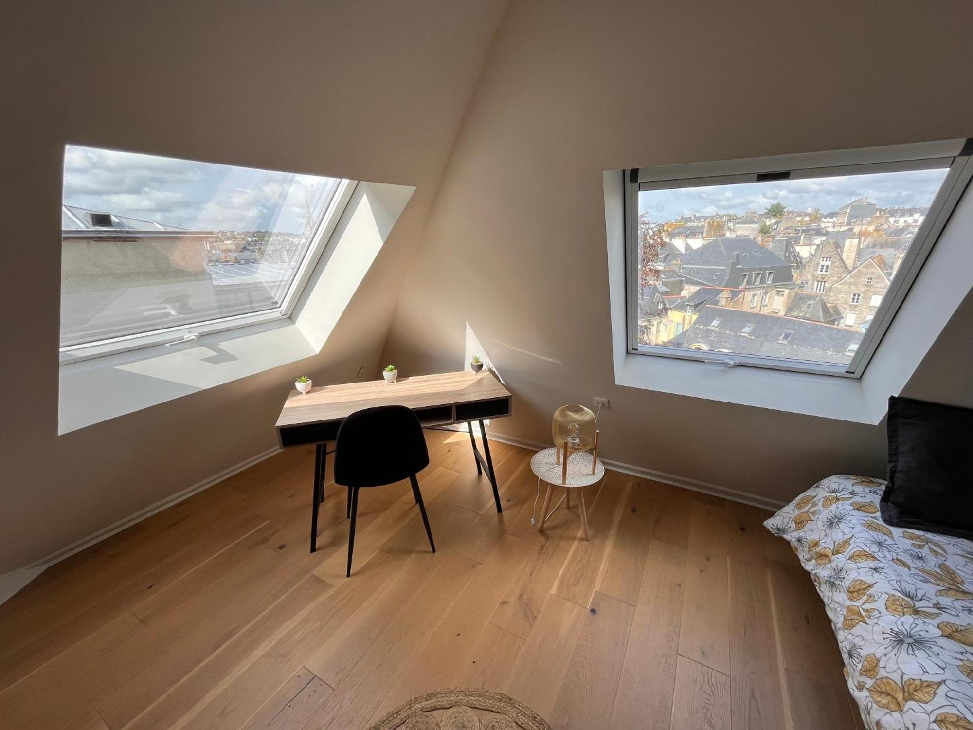 Le Nid Des Quais - Vue Panoramique Au Coeur De La Ville - Wifi - Entree Autonome Quimper Luaran gambar